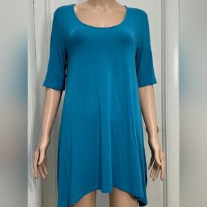 Soft Surroundings Short Sleeve Blouse Size M Green Blue Viscose and Spandex.